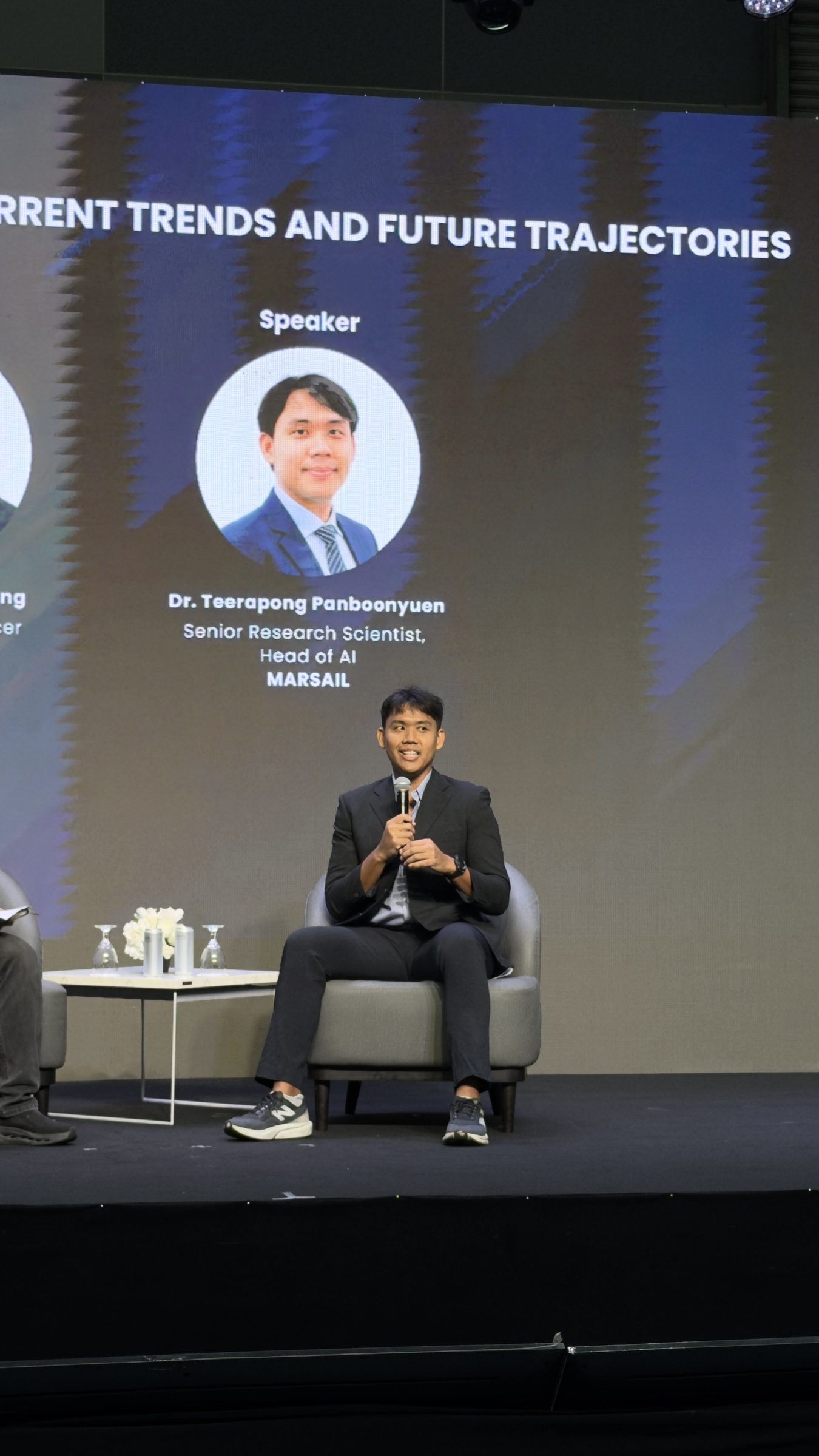Technical discussion during automotive AI session